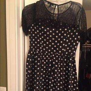 Size L dress.