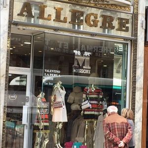 Meet your Posher, Loretta