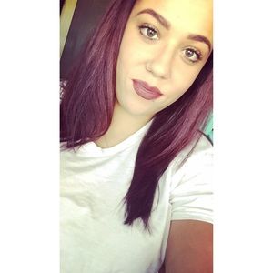 Meet your Posher, Shea