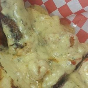 Meet your Posher, Akesha