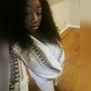 Meet your Posher, Angela