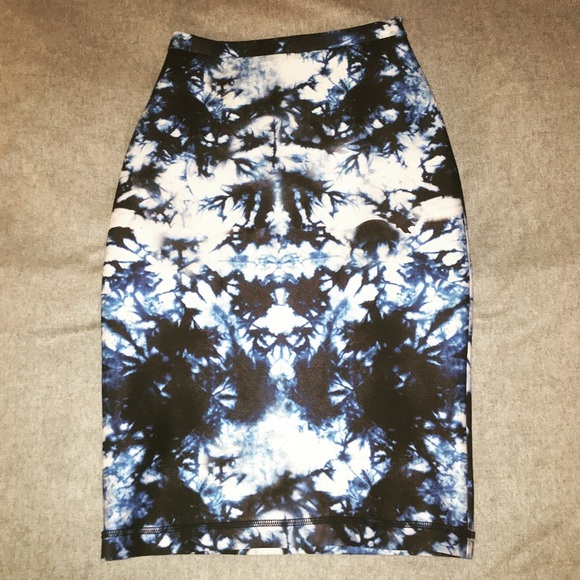 ✨FLASH SALE Designer Scuba Pencil Skirt