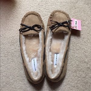 Airwalk comfy indoor/outdoor slipper/shoes