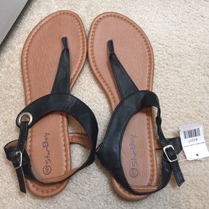 Super cute Brand new never worn black sandals!