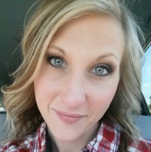 Meet your Posher, Brittney