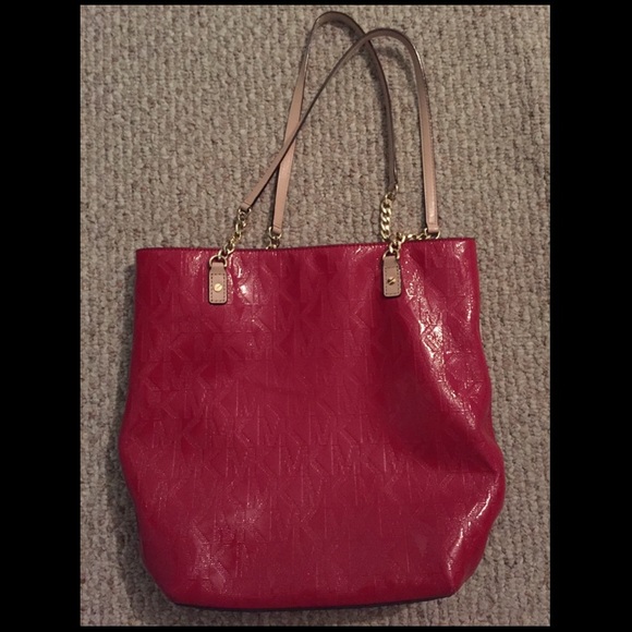 Michael Kors purse