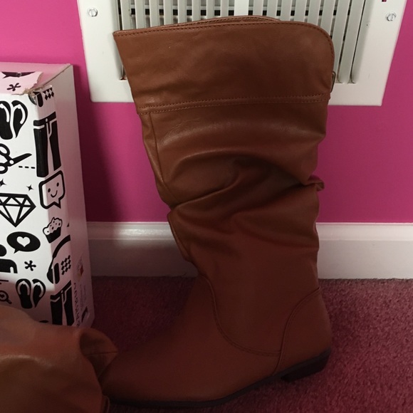 Brown boots will negotiate - Picture 2 of 4