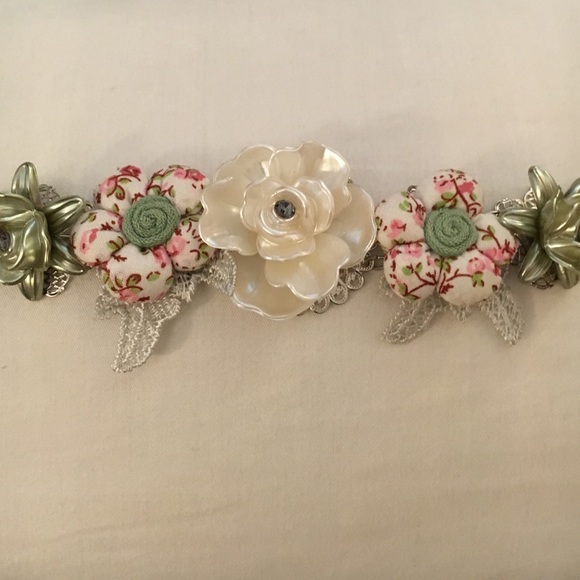 Floral Versatile Accessory - Picture 2 of 3