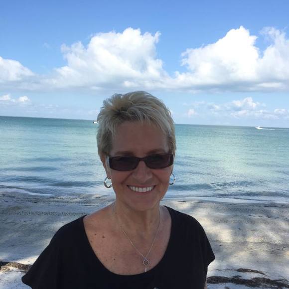 Meet your Posher, Kate - Picture 1 of 1