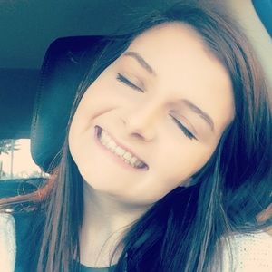 Meet your Posher, Mackenzie