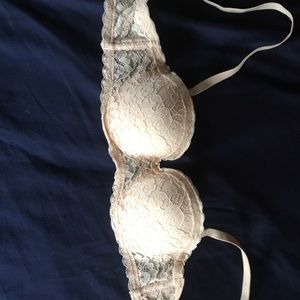 Strapless cream floral pattern lace aerie bra