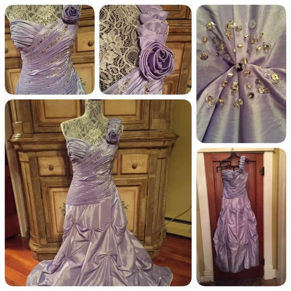 City Triangles Dresses & Skirts - Classy Cruise Gown! Exc Cond! Glamorous! Easy Fit!