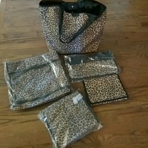 Large Travel tote with Organizations cases