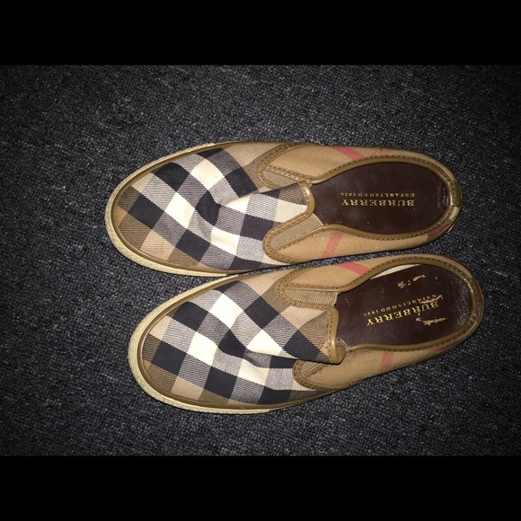Burberry slip on sneaks