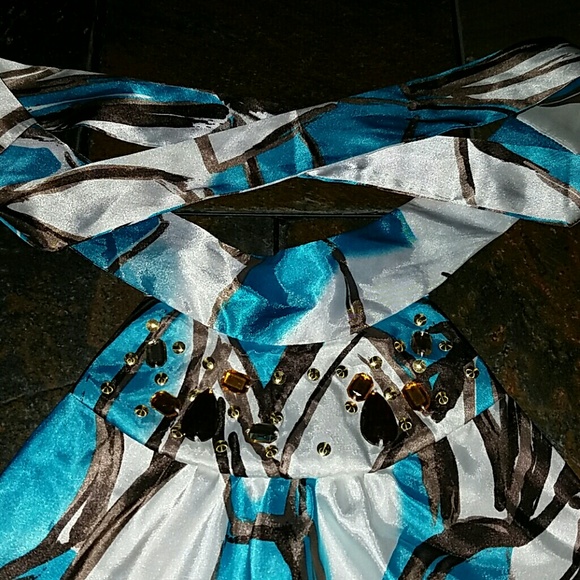 Printed halter top - Picture 2 of 3