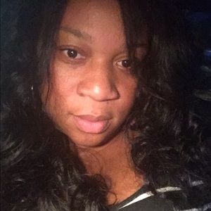 Meet your Posher, Ebone