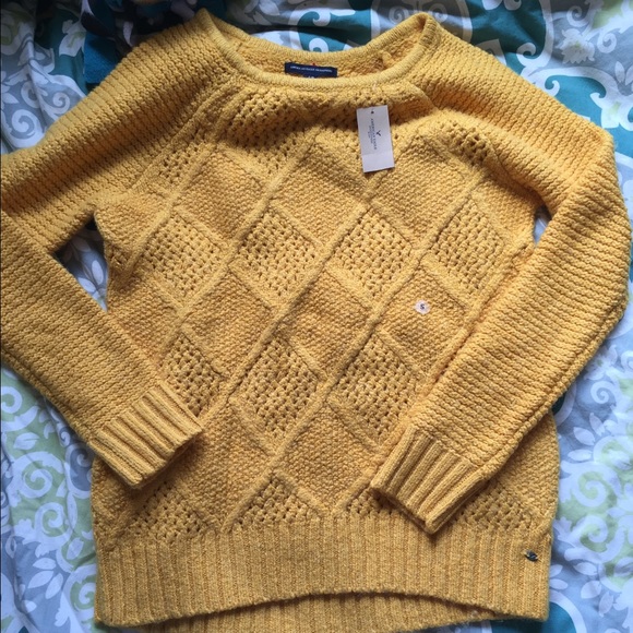 American Eagle cable knit sweater