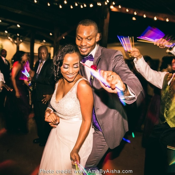 Meet Your Posher, Courtney! - Picture 2 of 4