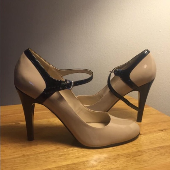 Nine West mary jane pumps