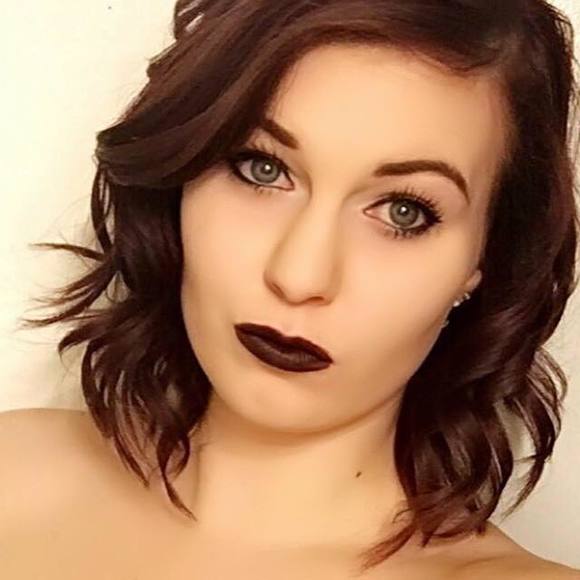 Meet your Posher, Bobbie - Picture 1 of 1