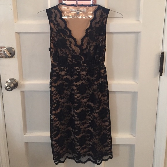 Black lace dress V-neck