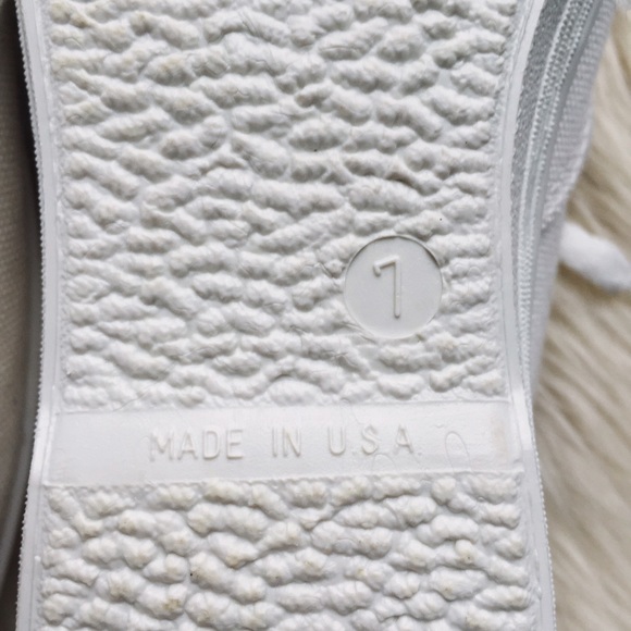 Basic white shoes - Picture 3 of 3