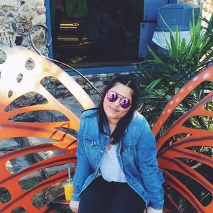 Meet your Posher, Bianca