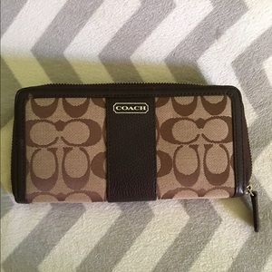 Coach wallet