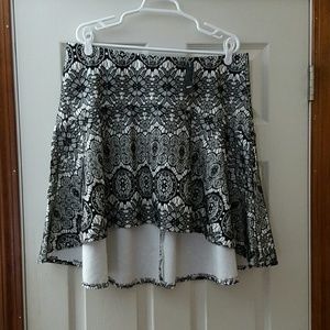 NWT torrid high low bonded lace skirt size1