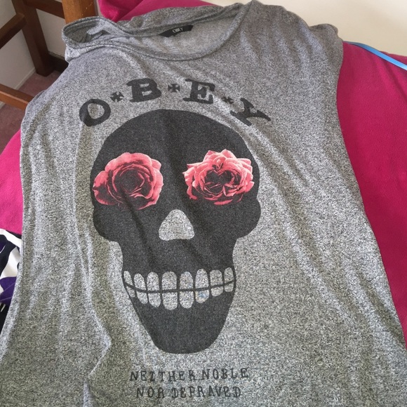 OBEY tee