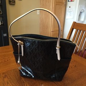 Michael Kors jet set tote