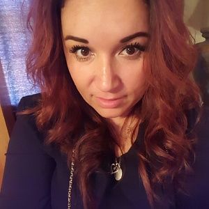 Meet your Posher, Alicia