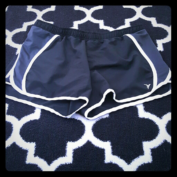 Medium black workout shorts Old Navy