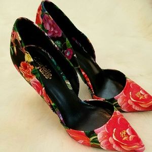 Floral Heels-- Size 8