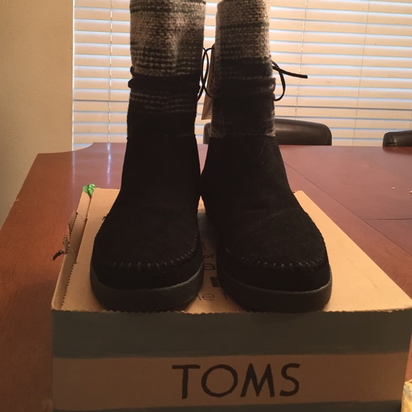 Toms Nepal Boots