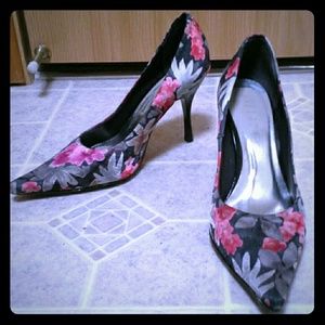 Floral pumps
