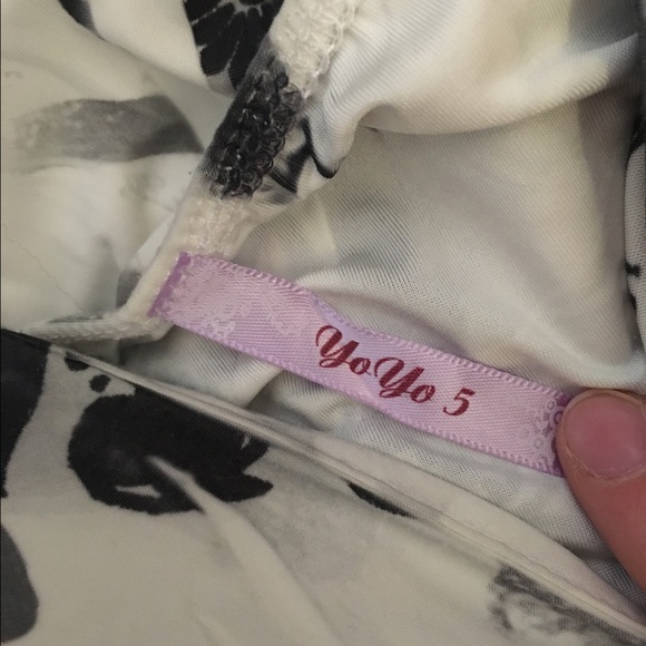 Chain Strap Tank - Picture 4 of 4