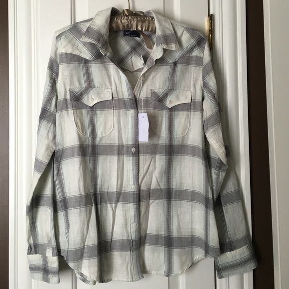 GAP Tops - Brand New Gap Plaid Button Down
