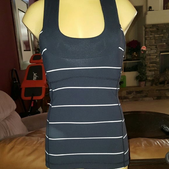 Lululemon scoop neck tank striped Sz 4 - Picture 2 of 3
