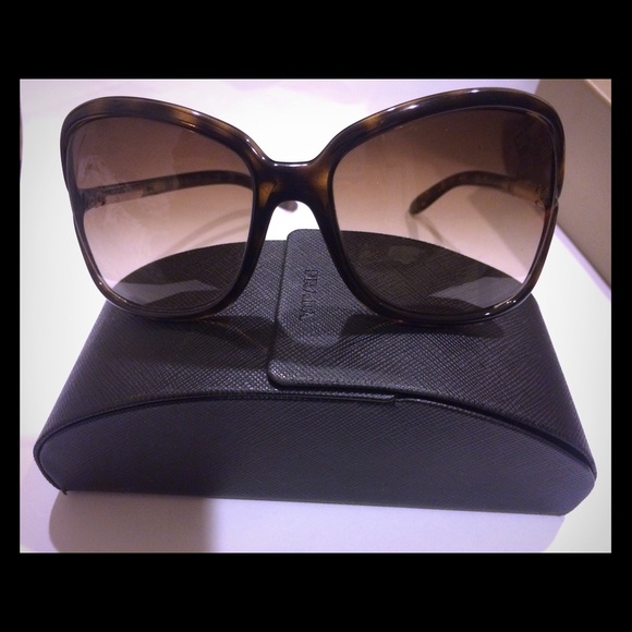 100% authentic prada sunglasses.