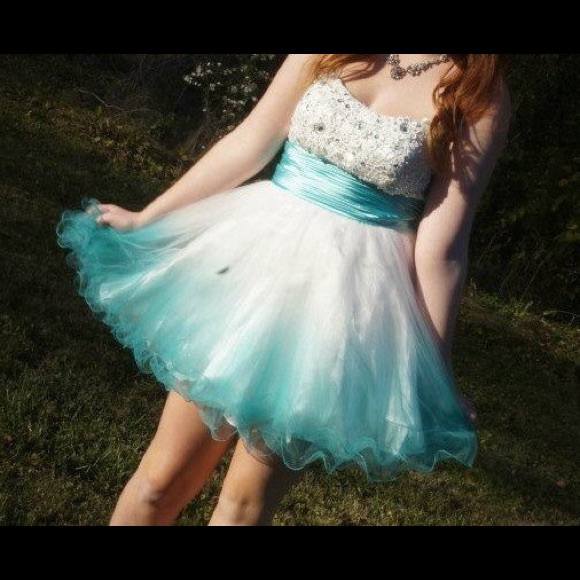 Turquise ombré homecoming/prom dress - Picture 2 of 4