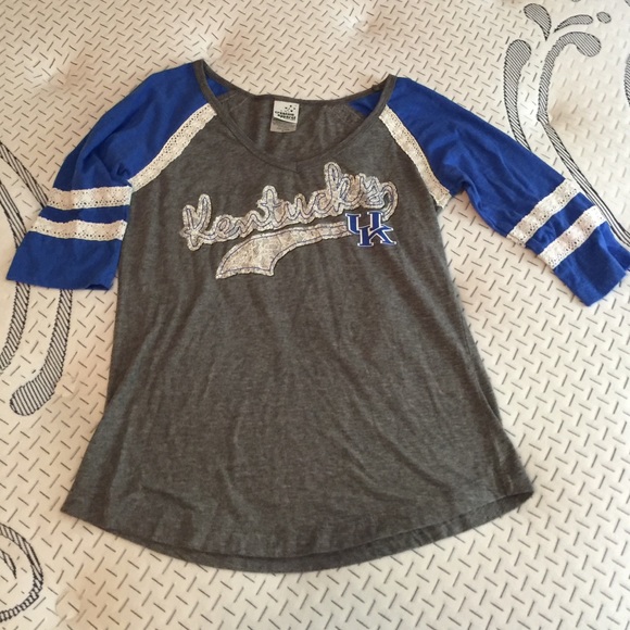 Cute graphic tee