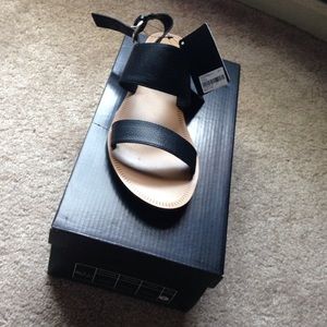 Forever 21 black sandals