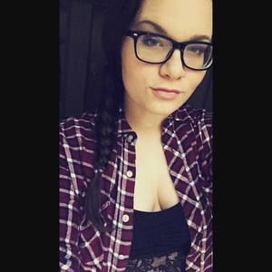 Meet your Posher, Alexis