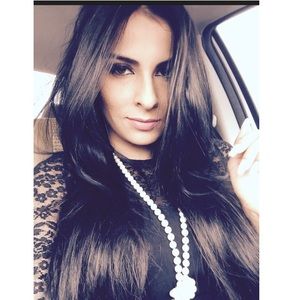 Meet your Posher, Fabricia