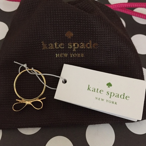 ♠️Kate Spade♠️Gold Bow Ring♠️Size 7 - Picture 2 of 3