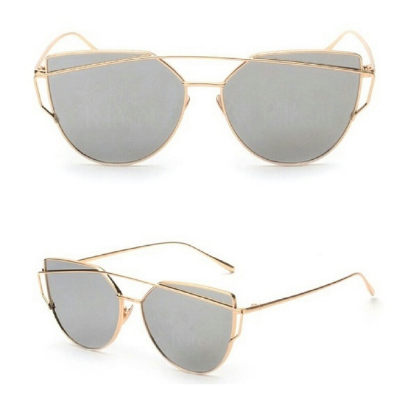 Accessories | Mirror Gold & Silver Sunnies - Picture 2 of 4