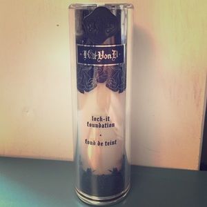 KVD Lock it Foundation #44