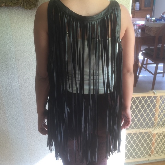 Fringe top - Picture 2 of 2