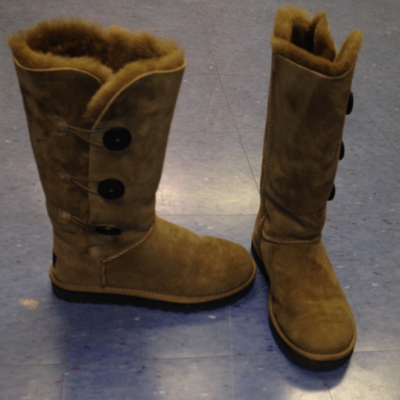 Women's Ugg Bailey Triplet in Dry Leaf